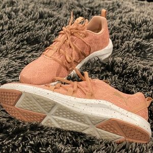Rose Pink Puma size 8.5